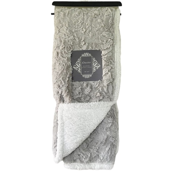 Owens Gray and White Reversible Sherpa Throw - Picture 1 of 6